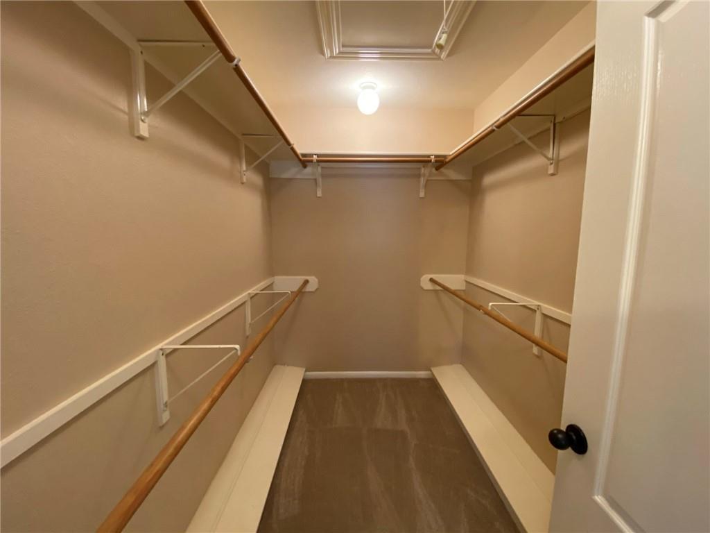 4 Muirfield Greens Cv, Lakeway, TX 78738