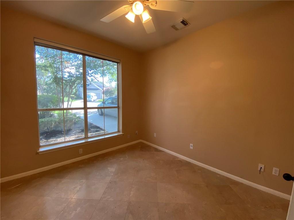 4 Muirfield Greens Cv, Lakeway, TX 78738