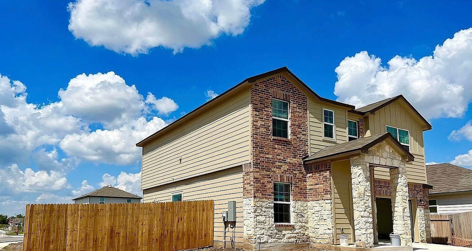 290 Silver Glen Dr, Kyle, TX 78640