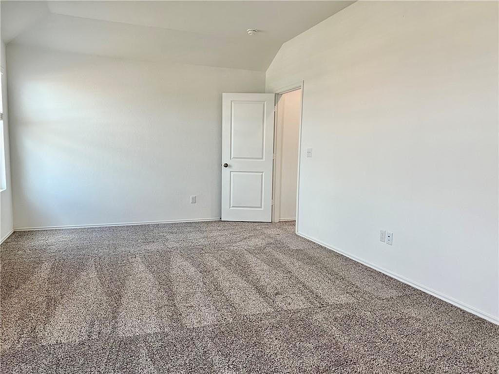 290 Silver Glen Dr, Kyle, TX 78640
