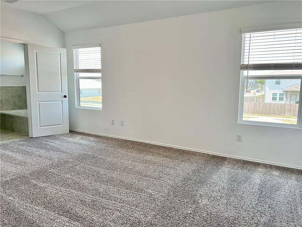 290 Silver Glen Dr, Kyle, TX 78640