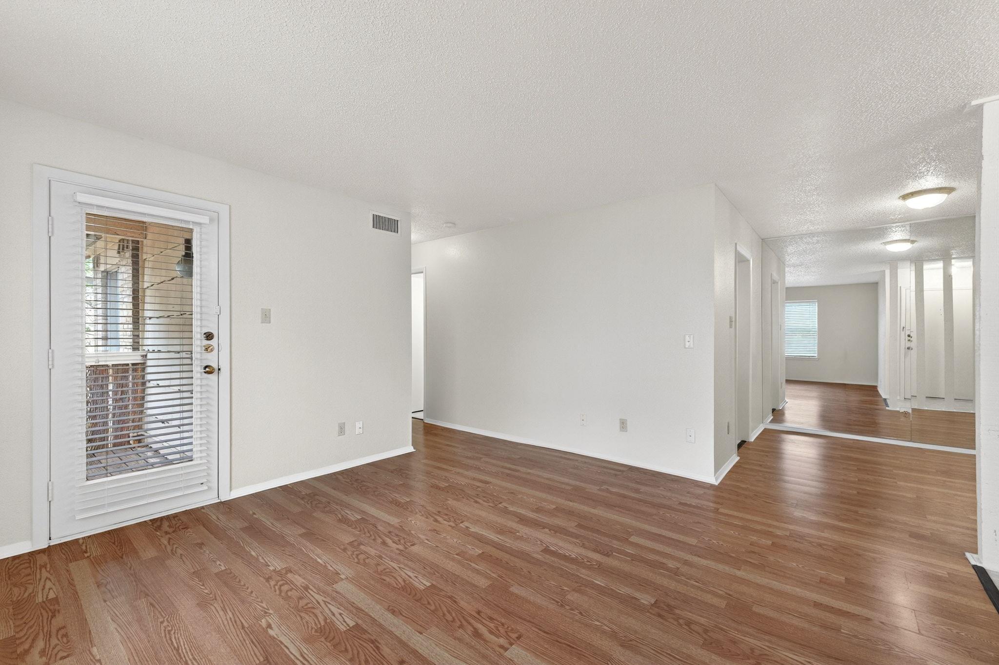 8210 Bent Tree Rd # 256, Austin, TX 78759