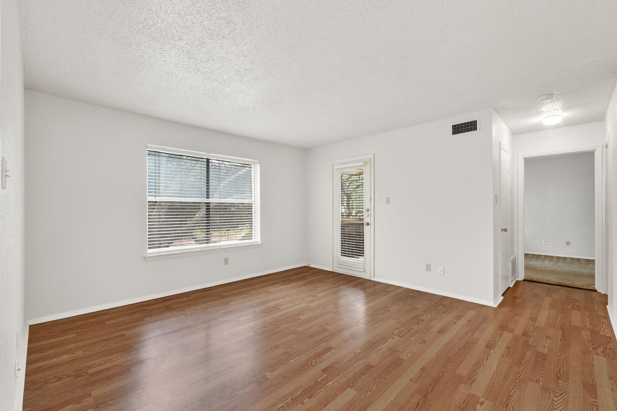 8210 Bent Tree Rd # 256, Austin, TX 78759