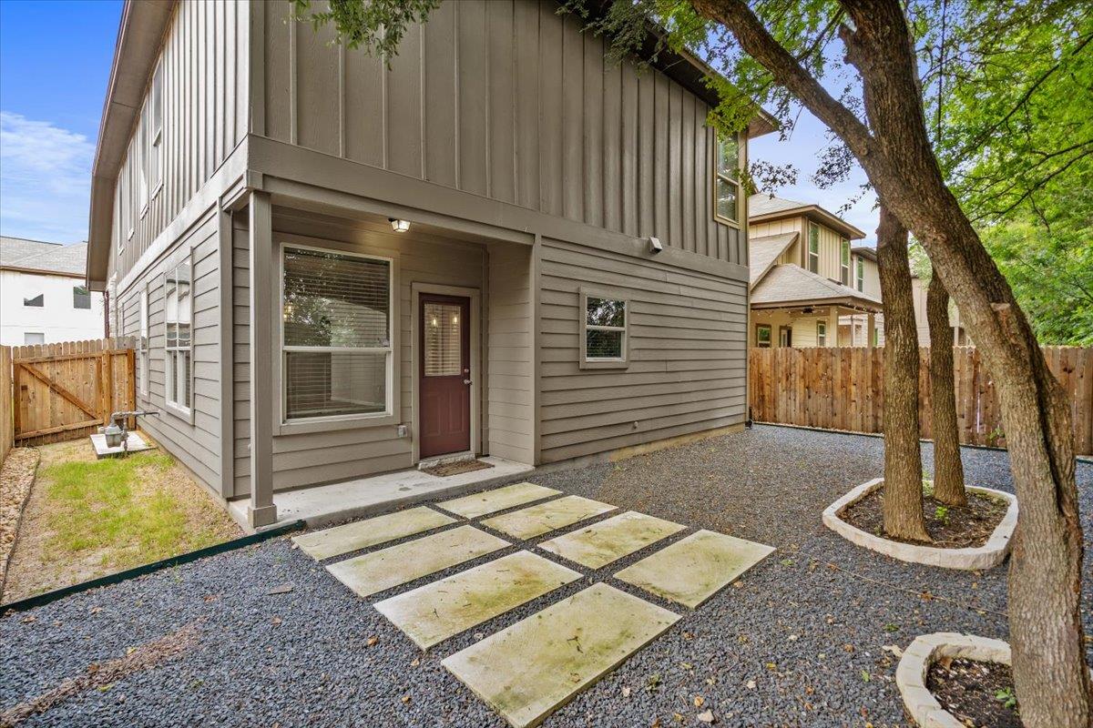 9413 Tanager Way, Austin, TX 78748