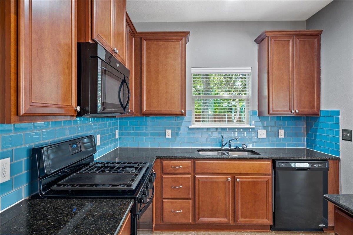 9413 Tanager Way, Austin, TX 78748