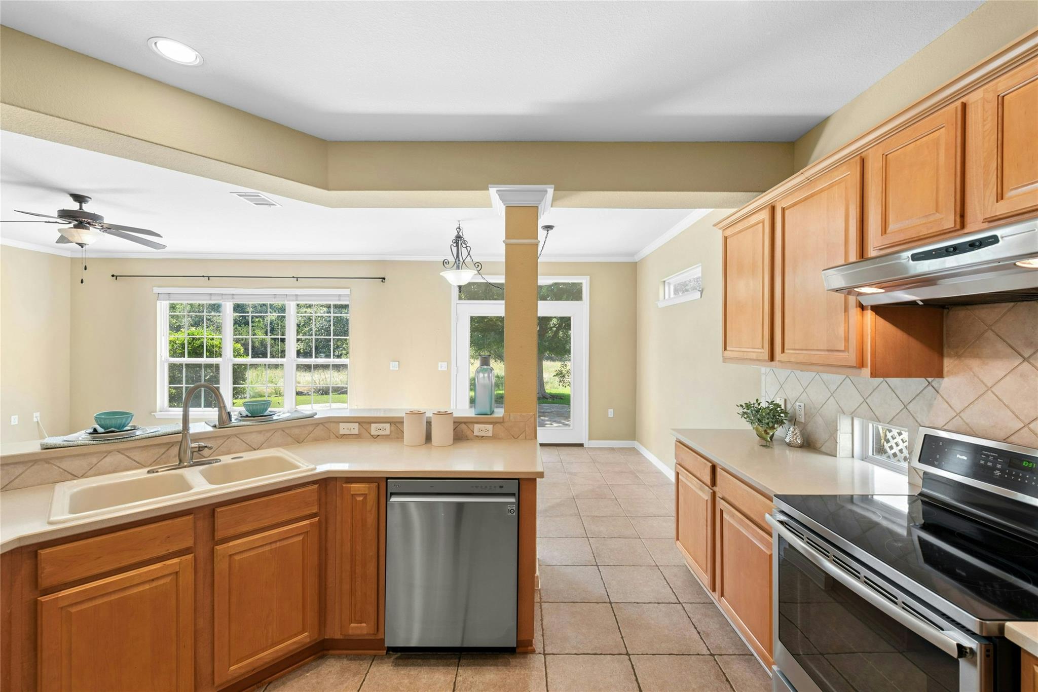 327 Yukon Ter, Georgetown, TX 78633
