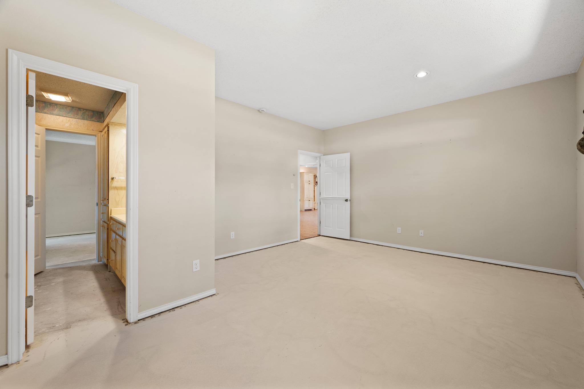 703 Palos Verdes Dr, Lakeway, TX 78734