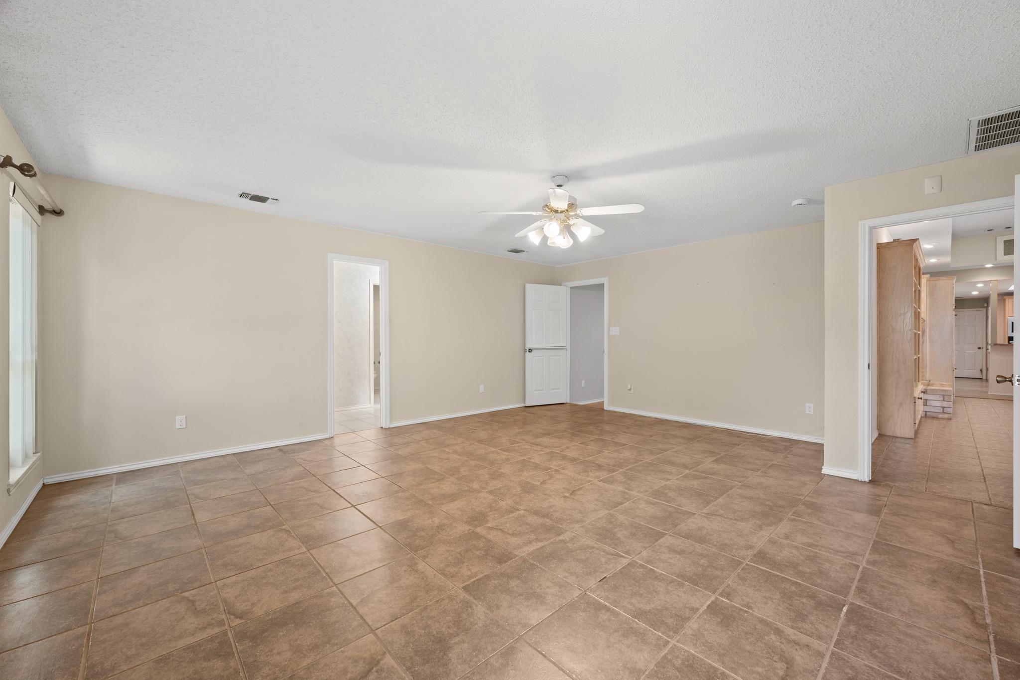 703 Palos Verdes Dr, Lakeway, TX 78734