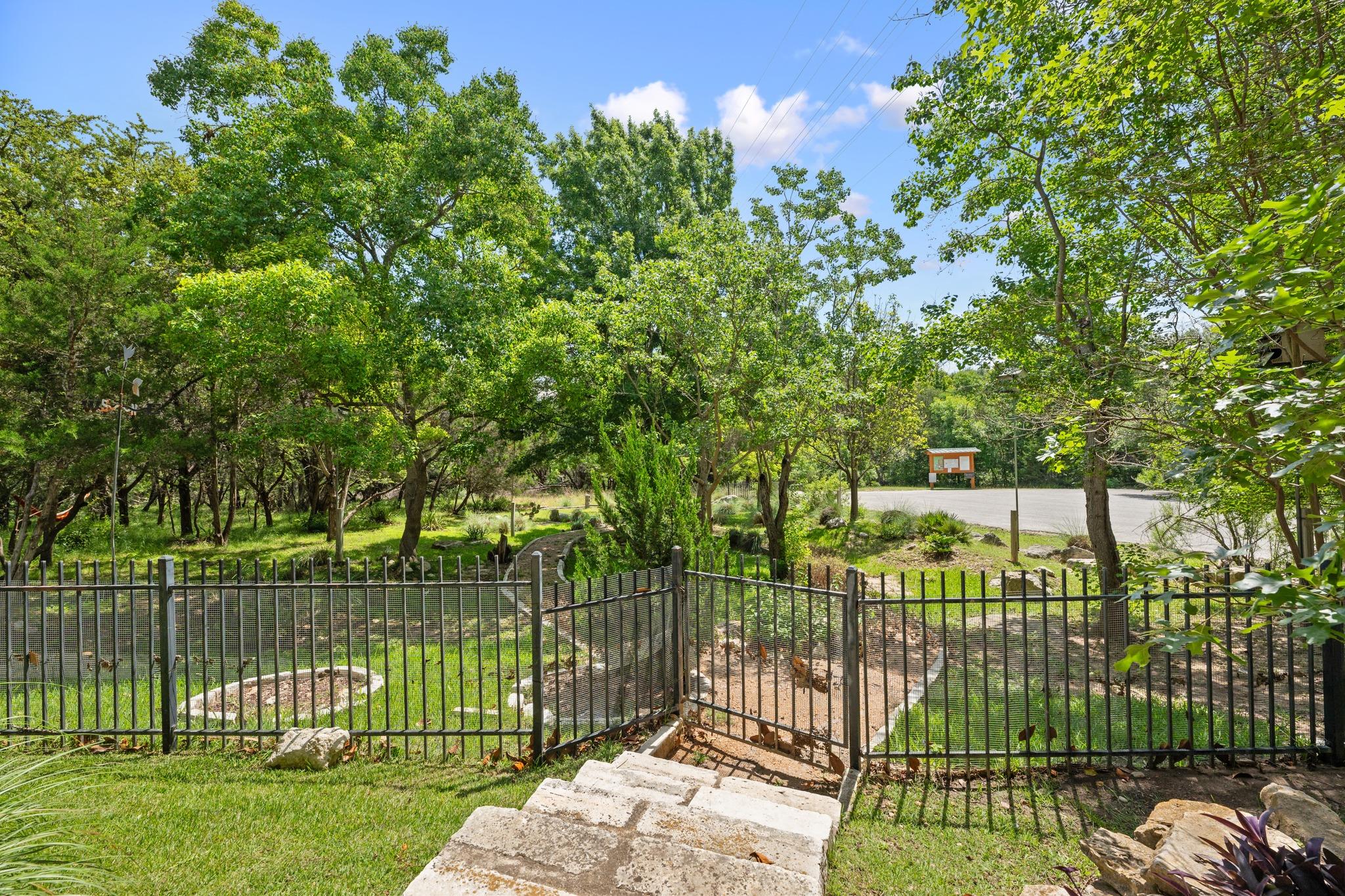 703 Palos Verdes Dr, Lakeway, TX 78734
