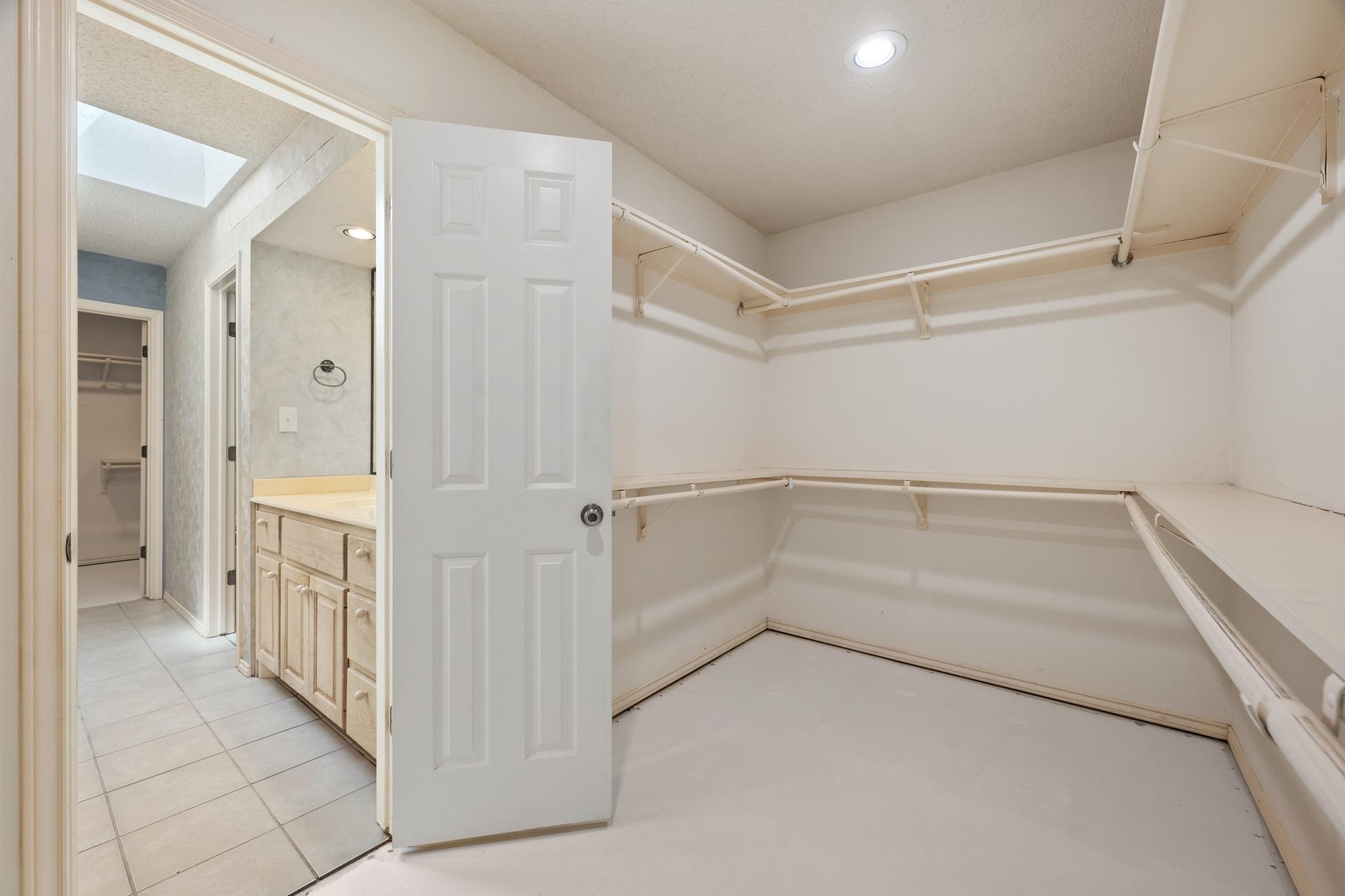 703 Palos Verdes Dr, Lakeway, TX 78734