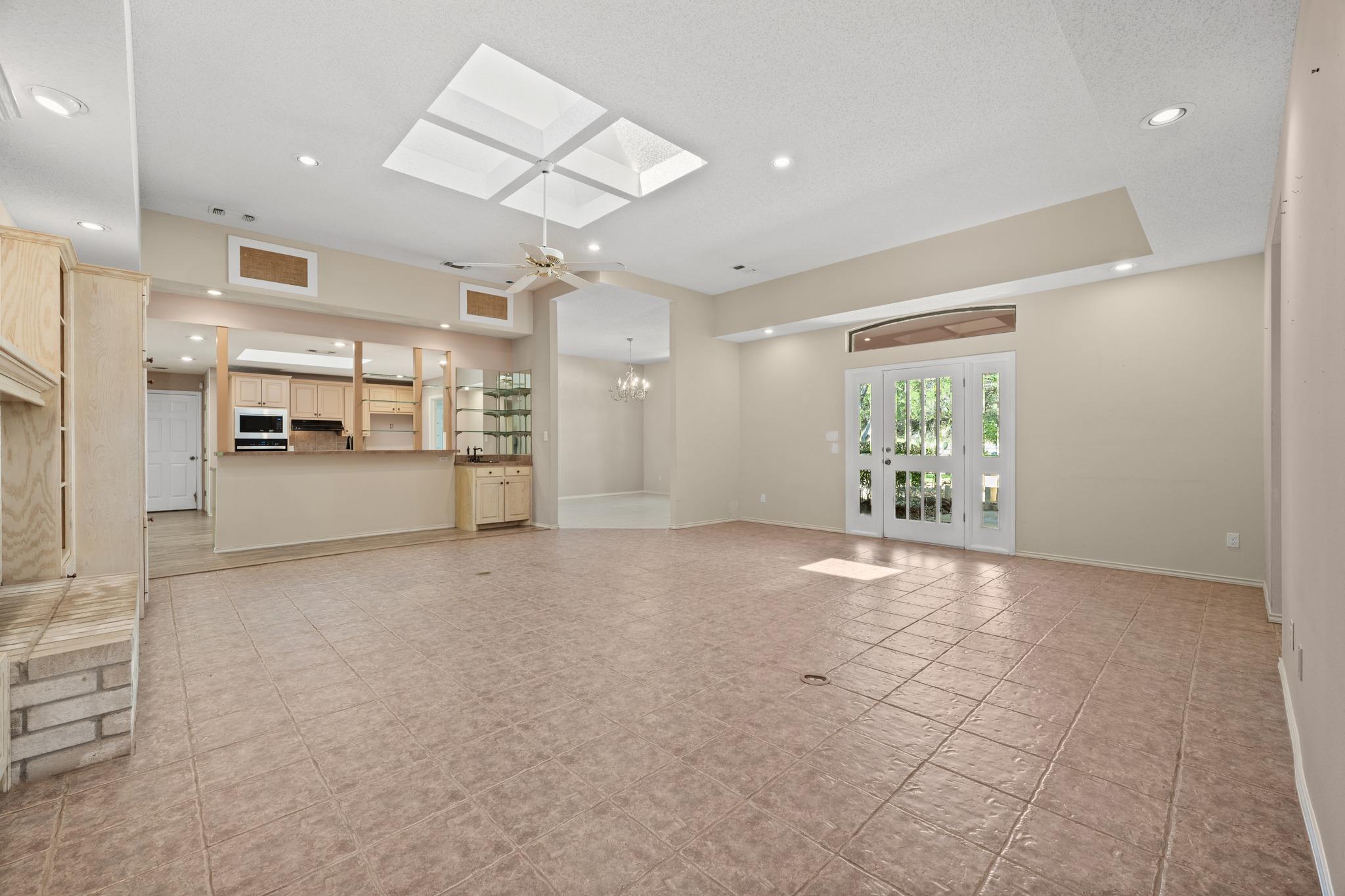 703 Palos Verdes Dr, Lakeway, TX 78734