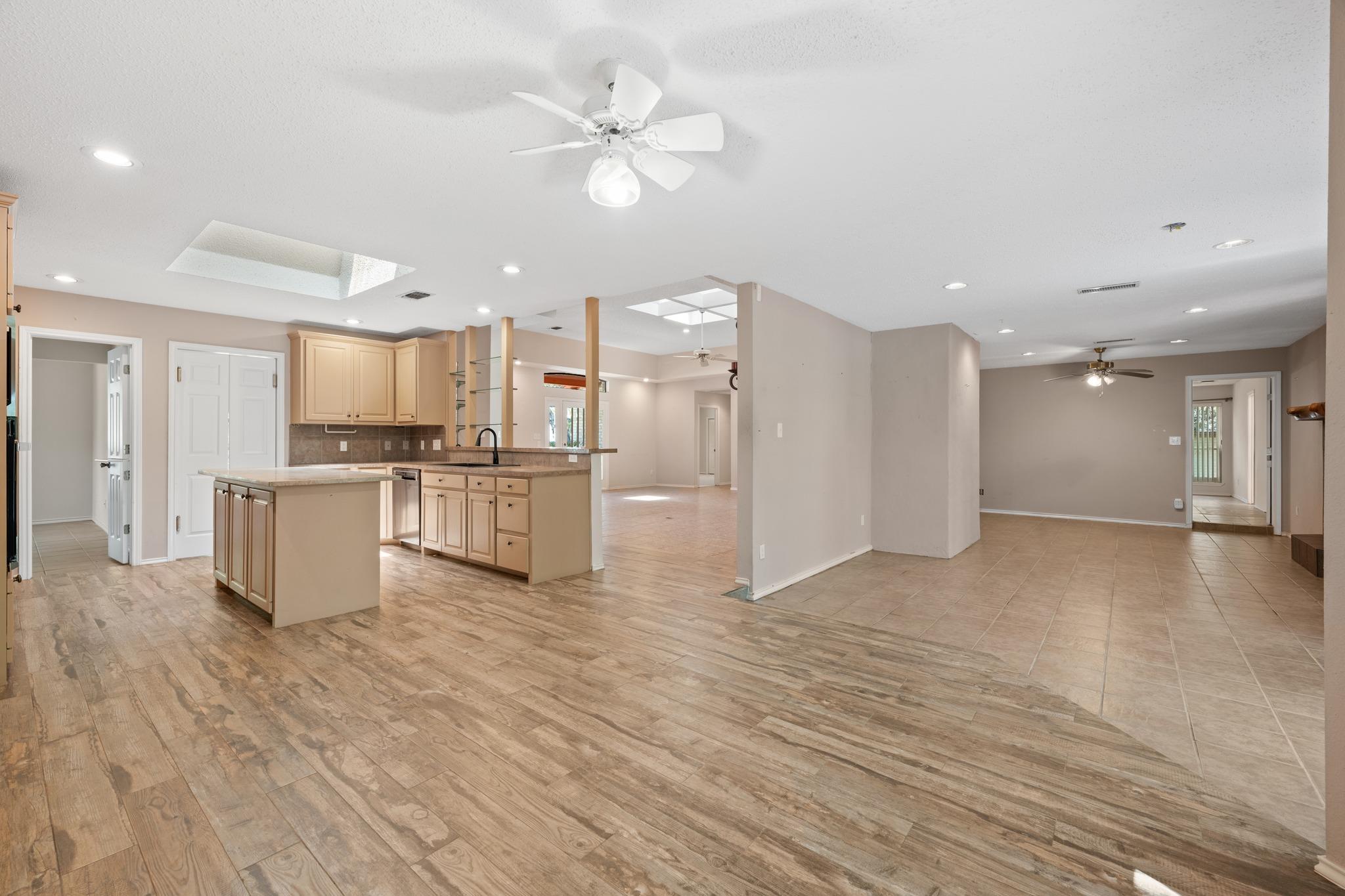 703 Palos Verdes Dr, Lakeway, TX 78734