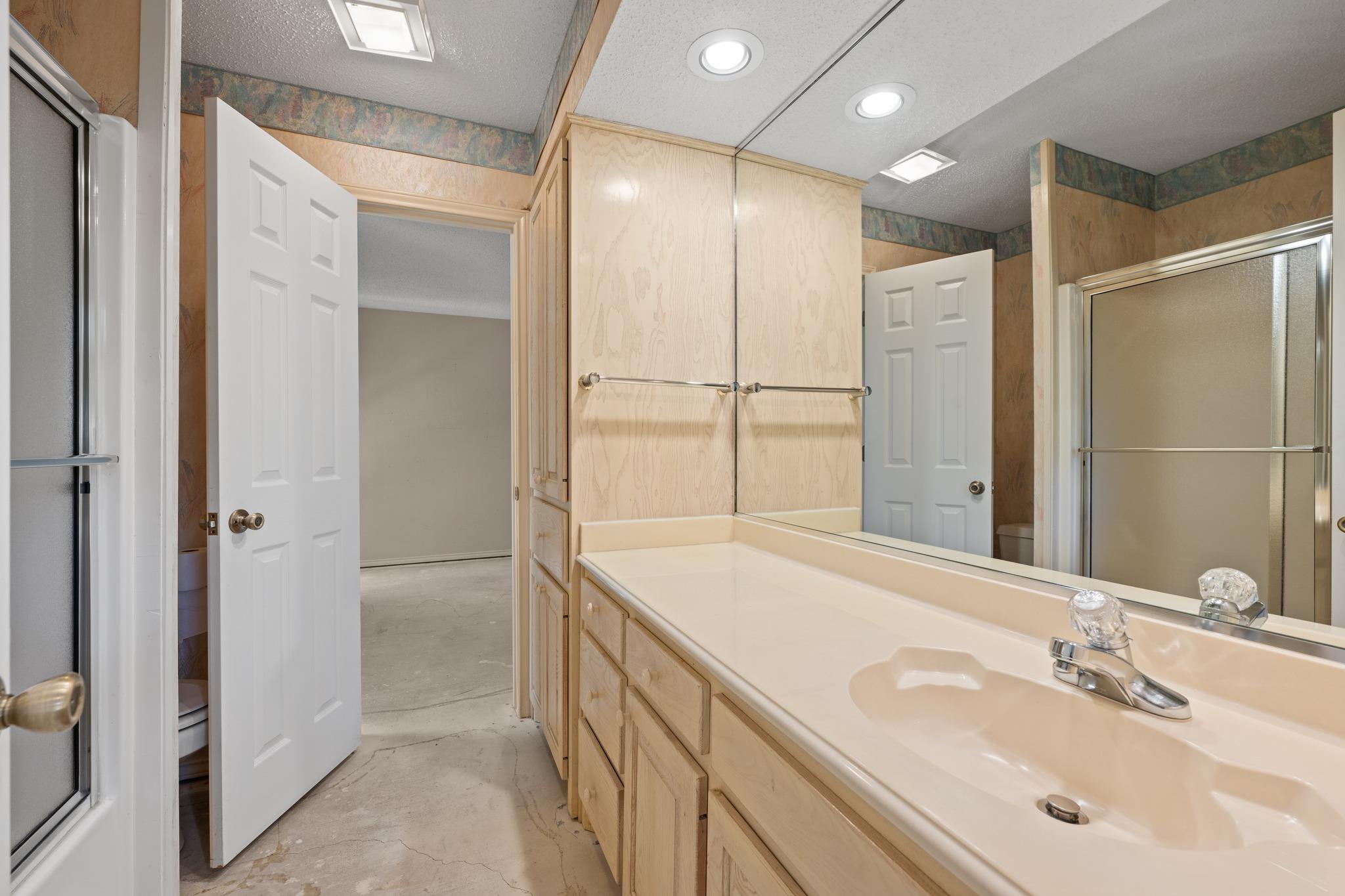 703 Palos Verdes Dr, Lakeway, TX 78734