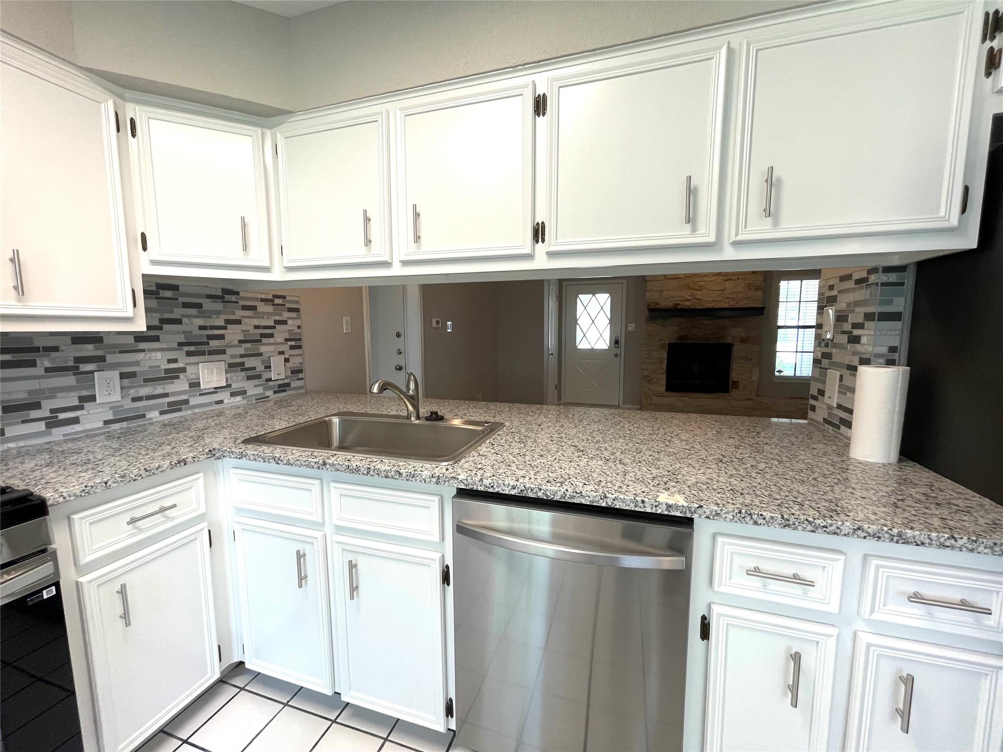 1008 Cresswell Dr, Pflugerville, TX 78660