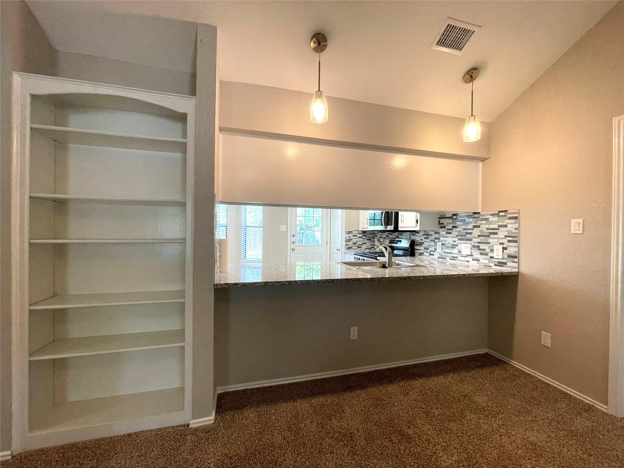 1008 Cresswell Dr, Pflugerville, TX 78660