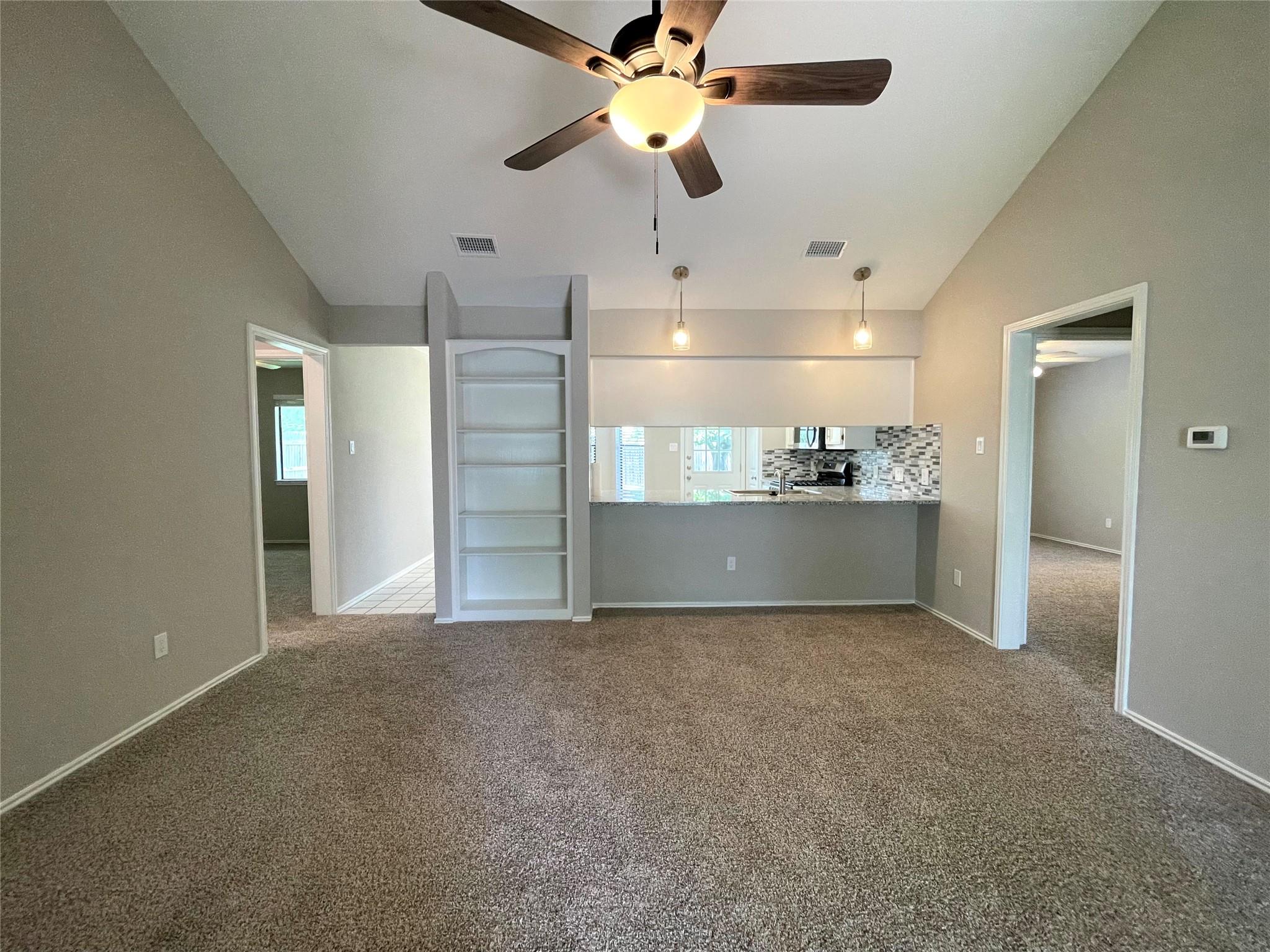 1008 Cresswell Dr, Pflugerville, TX 78660