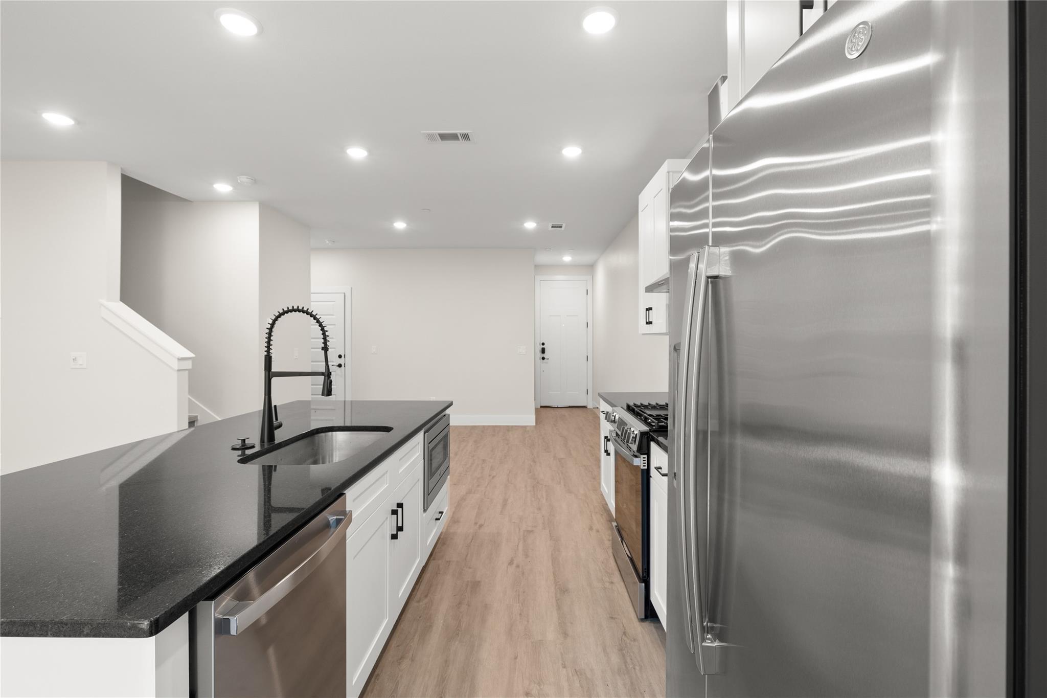 5512 Mobeetie Loop, Bee Cave, TX 78738