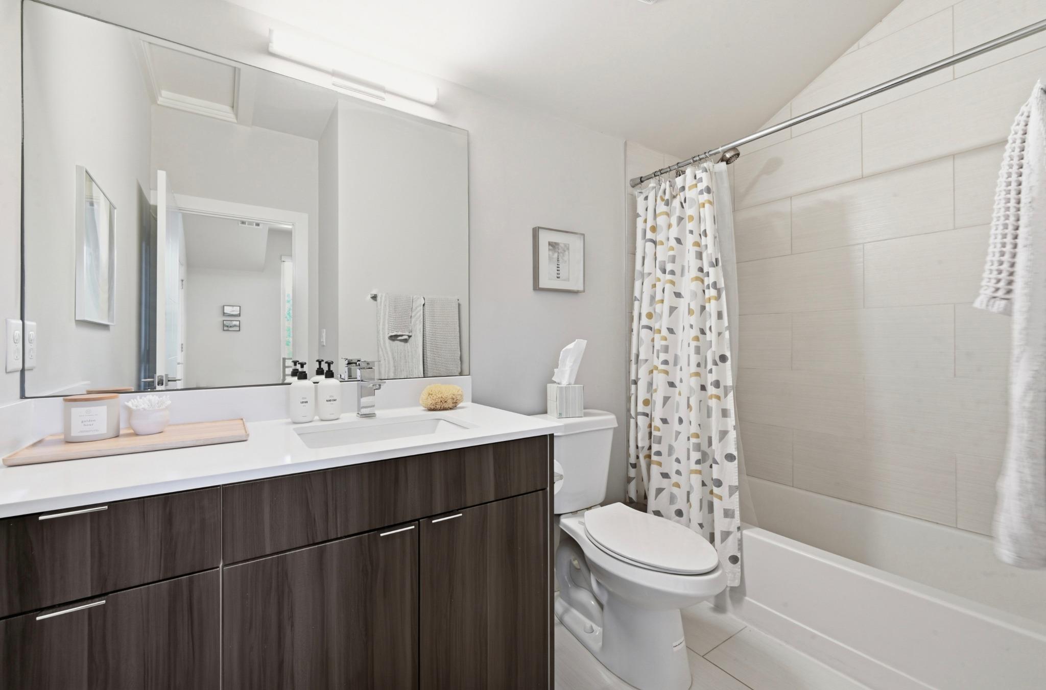 1523 Piedmont Ave # B, Austin, TX 78757