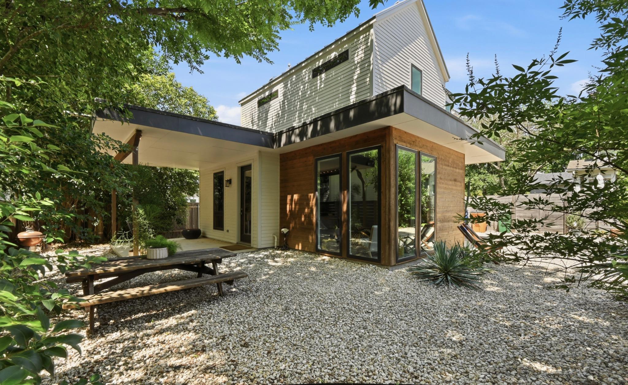 1523 Piedmont Ave # B, Austin, TX 78757
