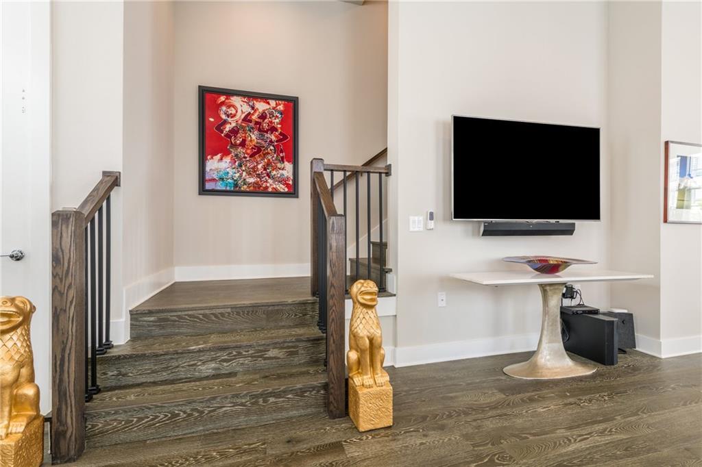1305 Town Creek Dr # 5, Austin, TX 78741