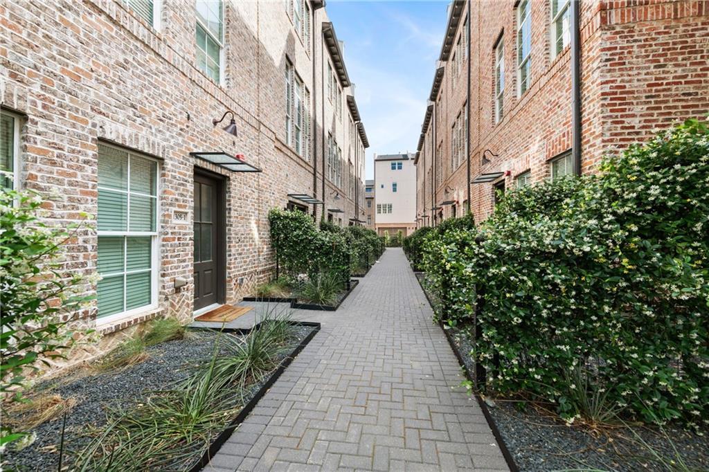 1305 Town Creek Dr # 5, Austin, TX 78741