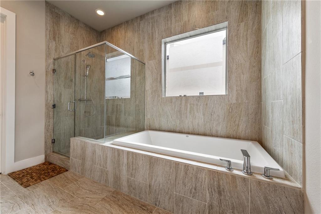 1305 Town Creek Dr # 5, Austin, TX 78741