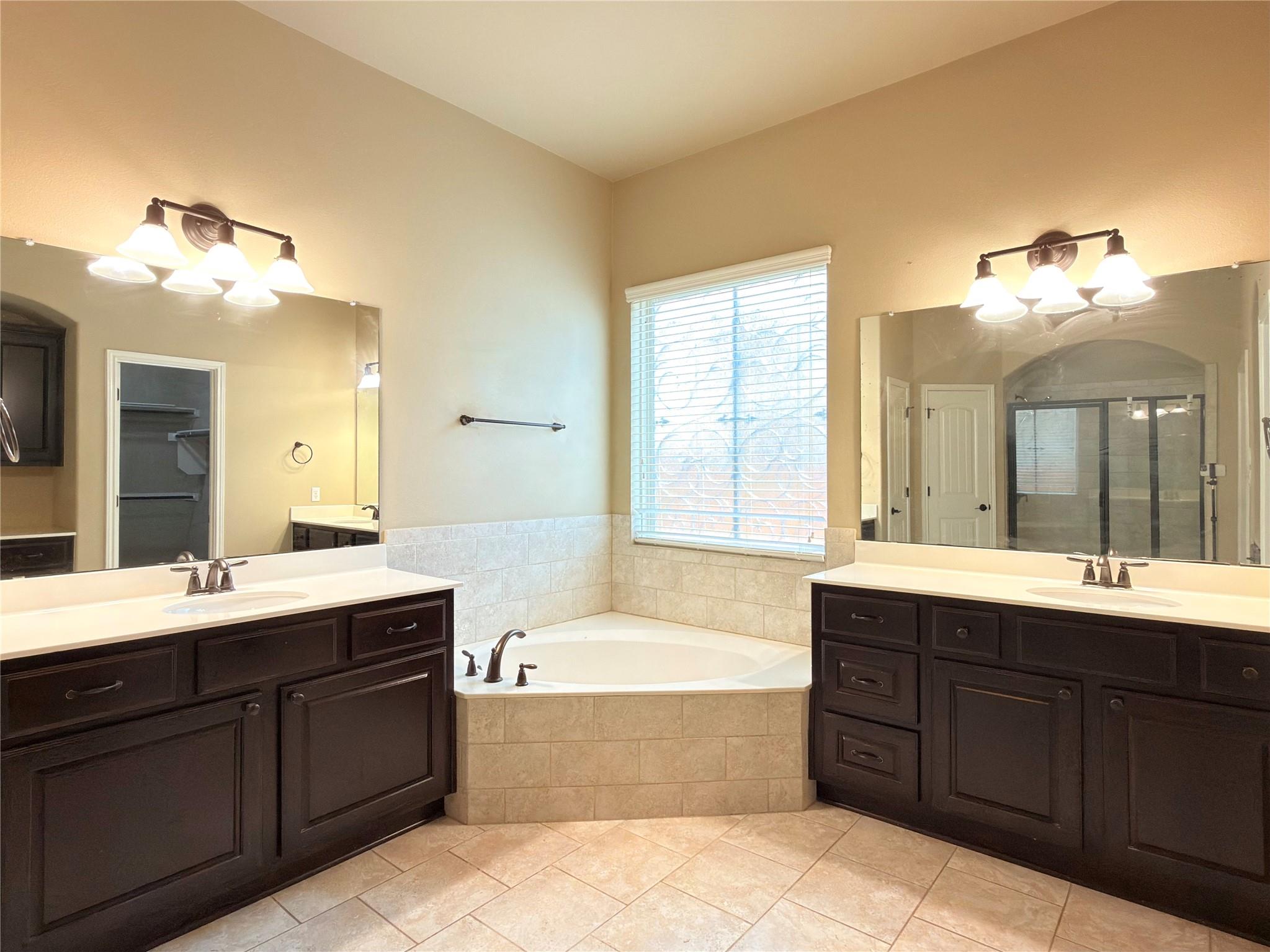 404 Dry Gulch Bnd, Cedar Park, TX 78613