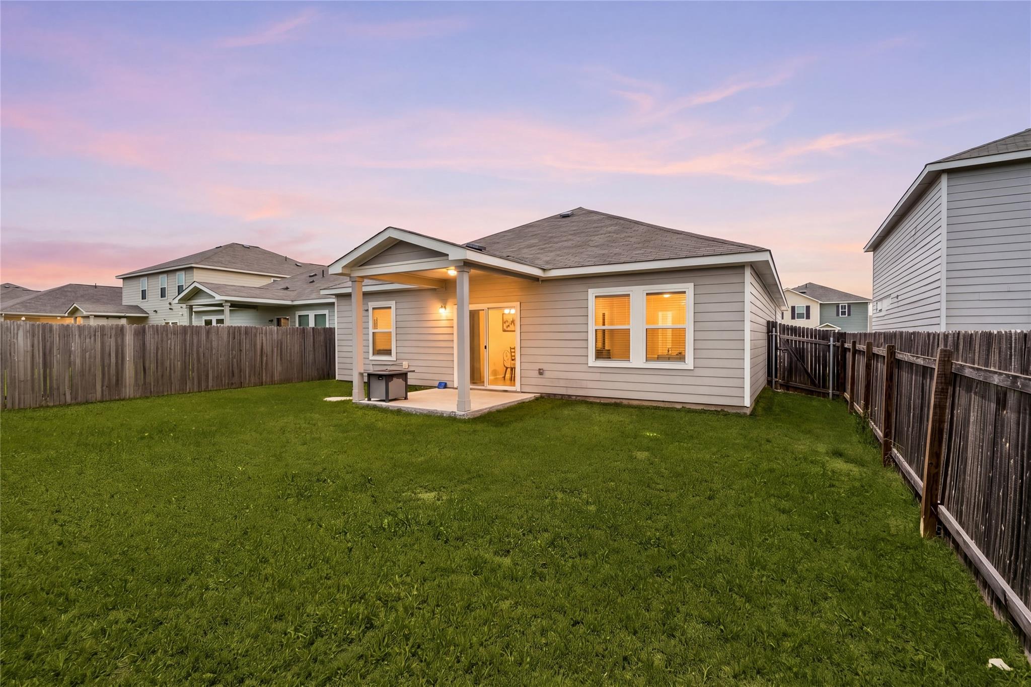 19325 Berringer Dr, Pflugerville, TX 78660
