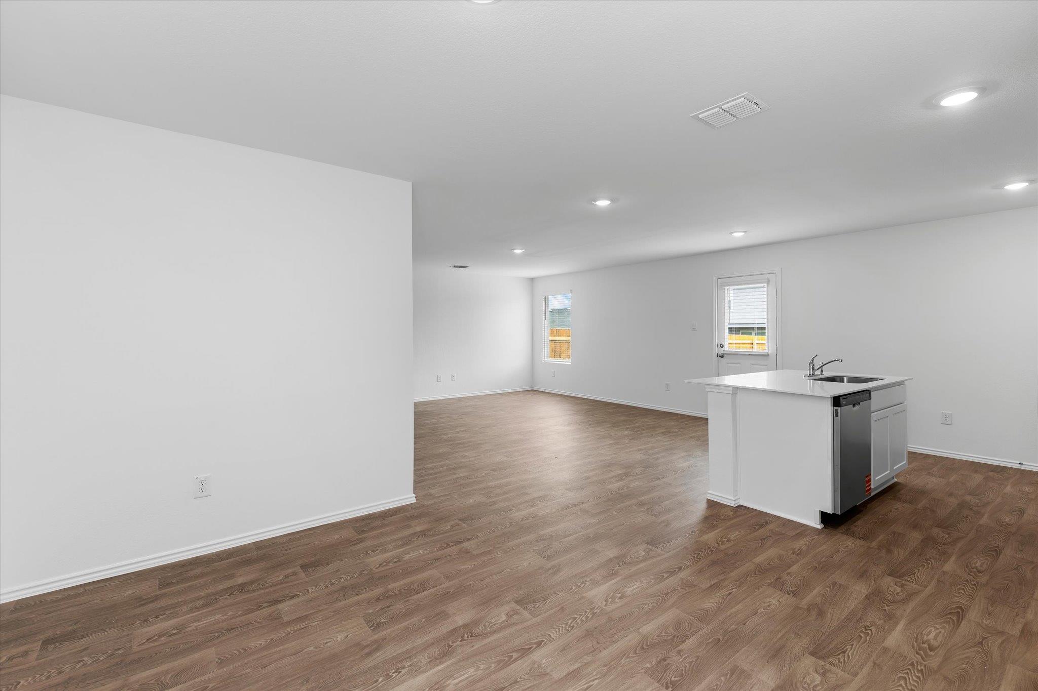 456 Sandringham Loop, Kyle, TX 78640