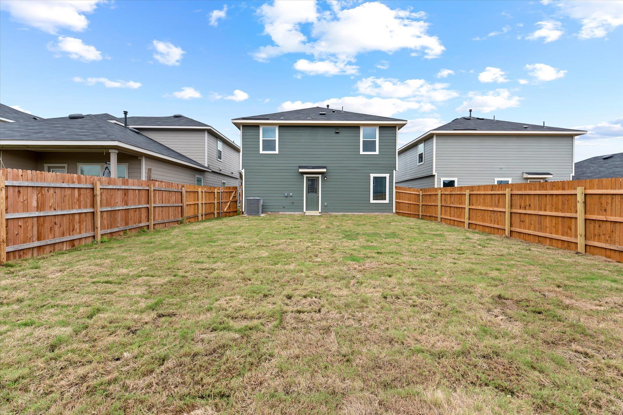 456 Sandringham Loop, Kyle, TX 78640