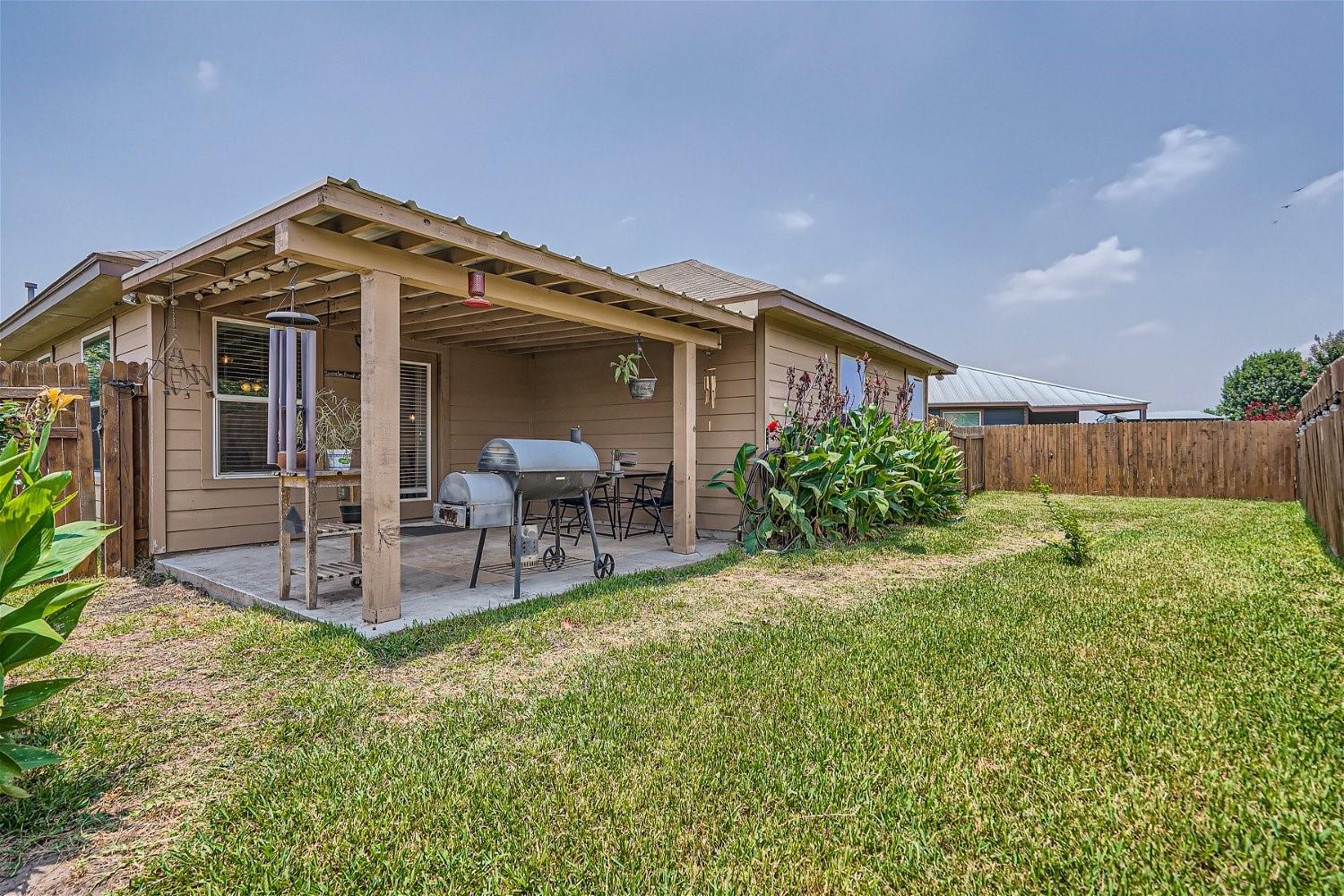 2404 Night Sky Cv, Lockhart, TX 78644