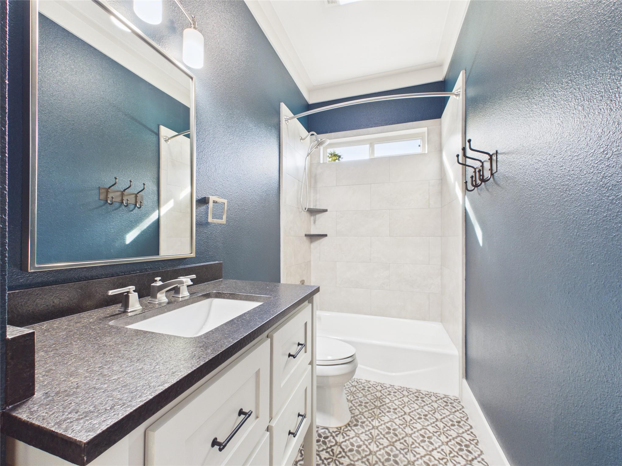 1238 Sleepy Hollow Ln, New Braunfels, TX 78130