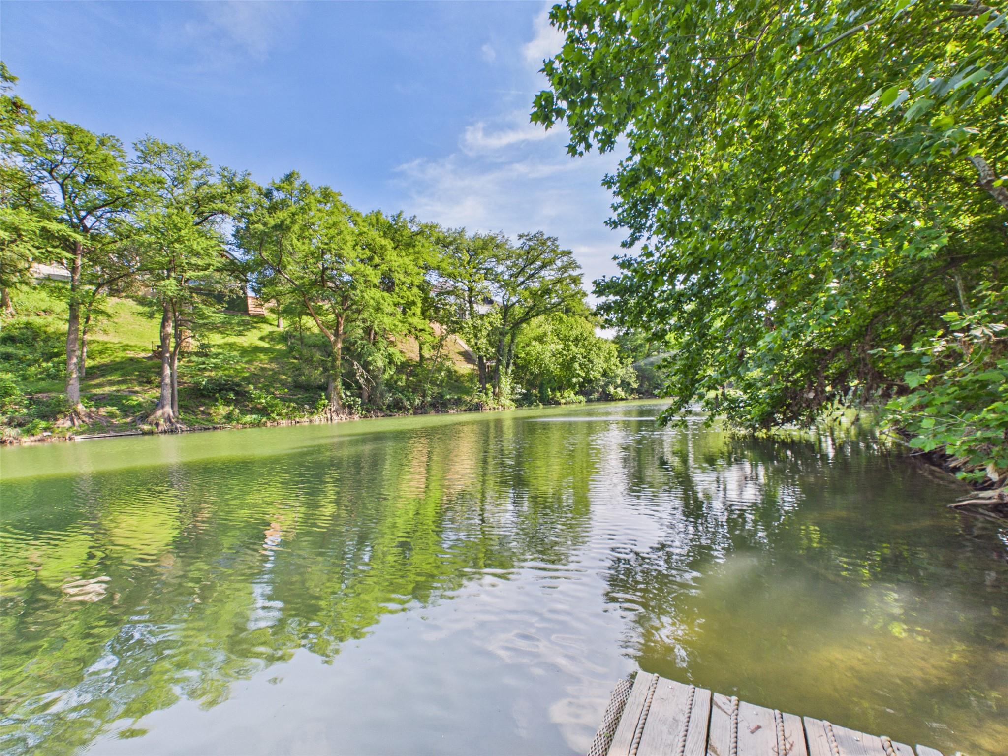 1238 Sleepy Hollow Ln, New Braunfels, TX 78130