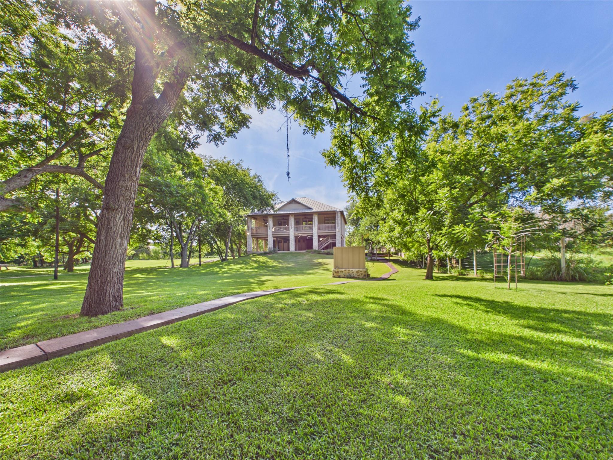 1238 Sleepy Hollow Ln, New Braunfels, TX 78130