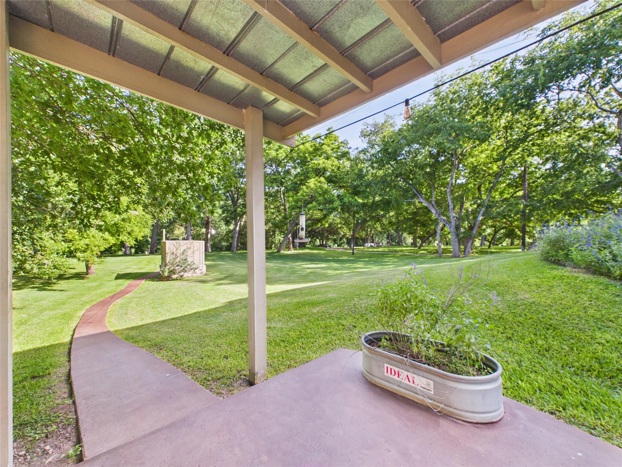 1238 Sleepy Hollow Ln, New Braunfels, TX 78130