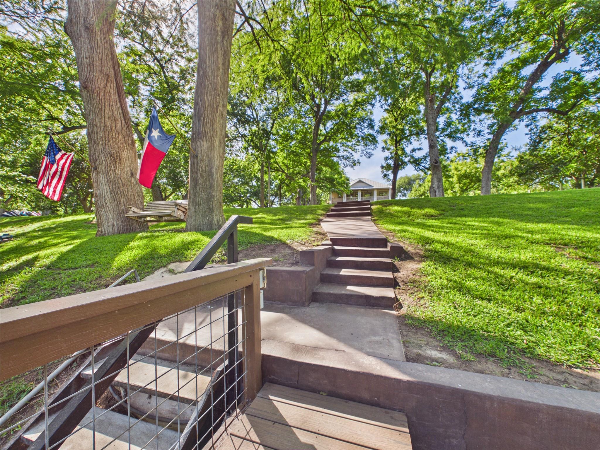 1238 Sleepy Hollow Ln, New Braunfels, TX 78130