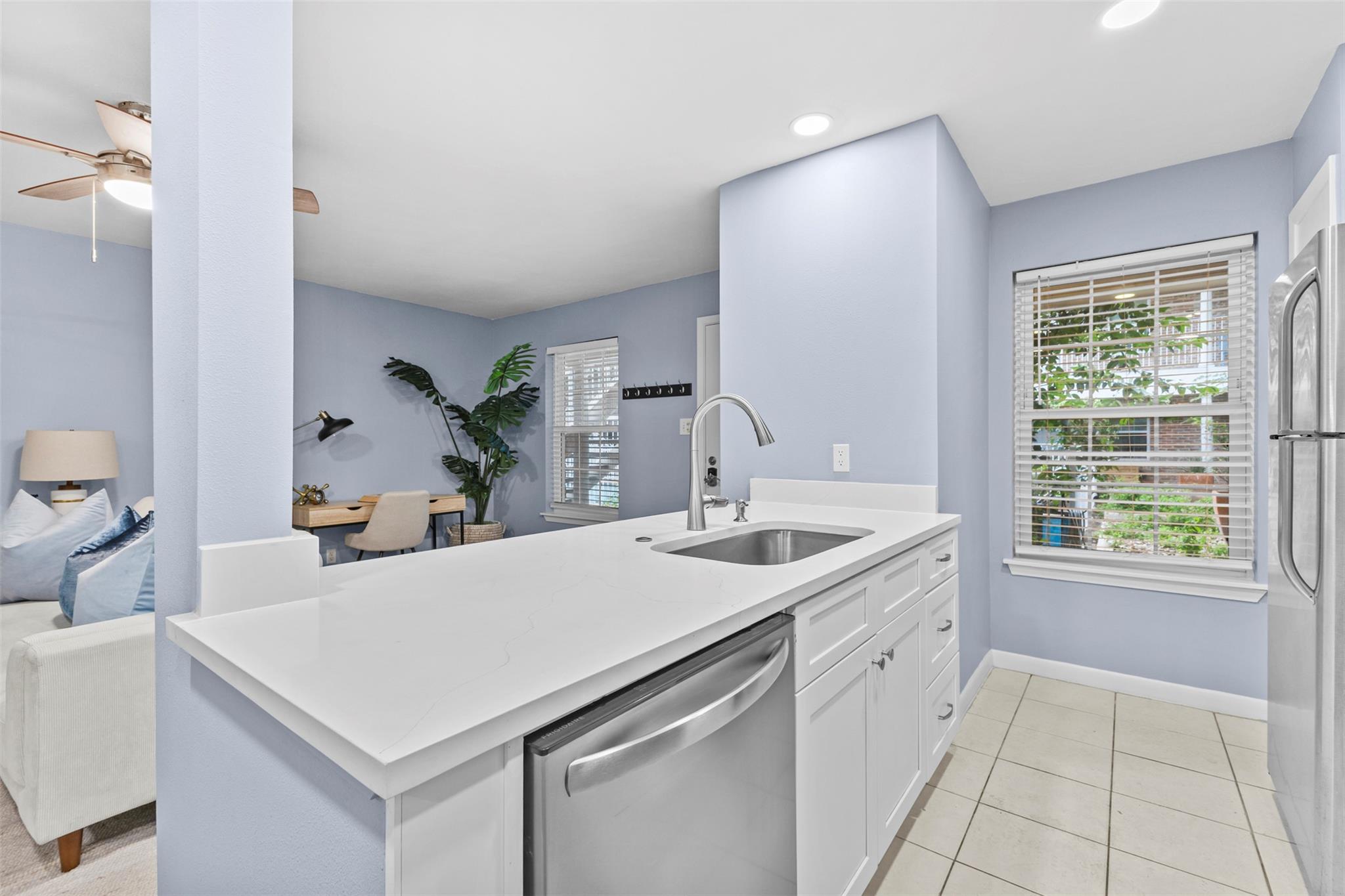 1240 Barton Hills Dr # 108, Austin, TX 78704