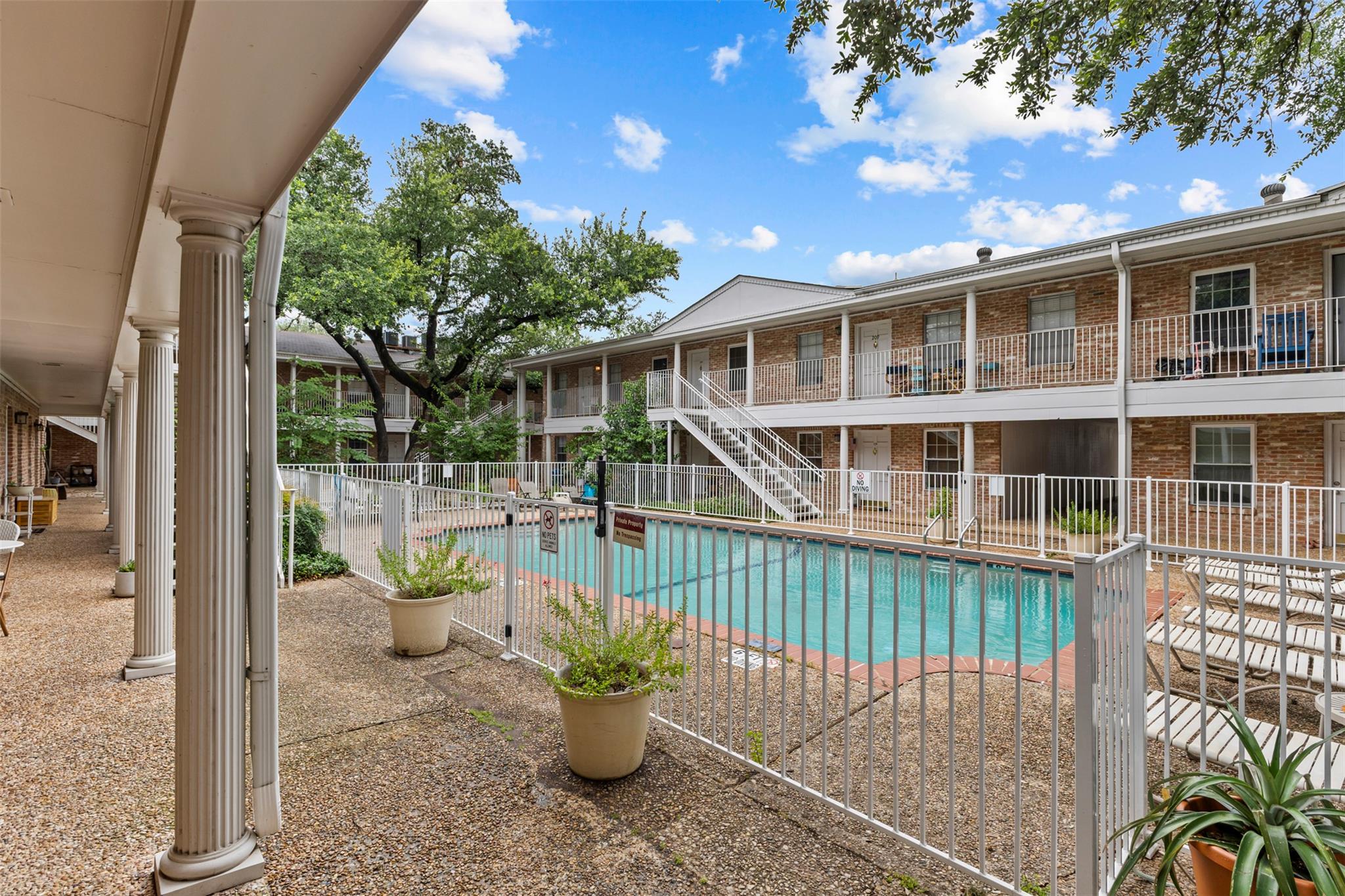 1240 Barton Hills Dr # 108, Austin, TX 78704