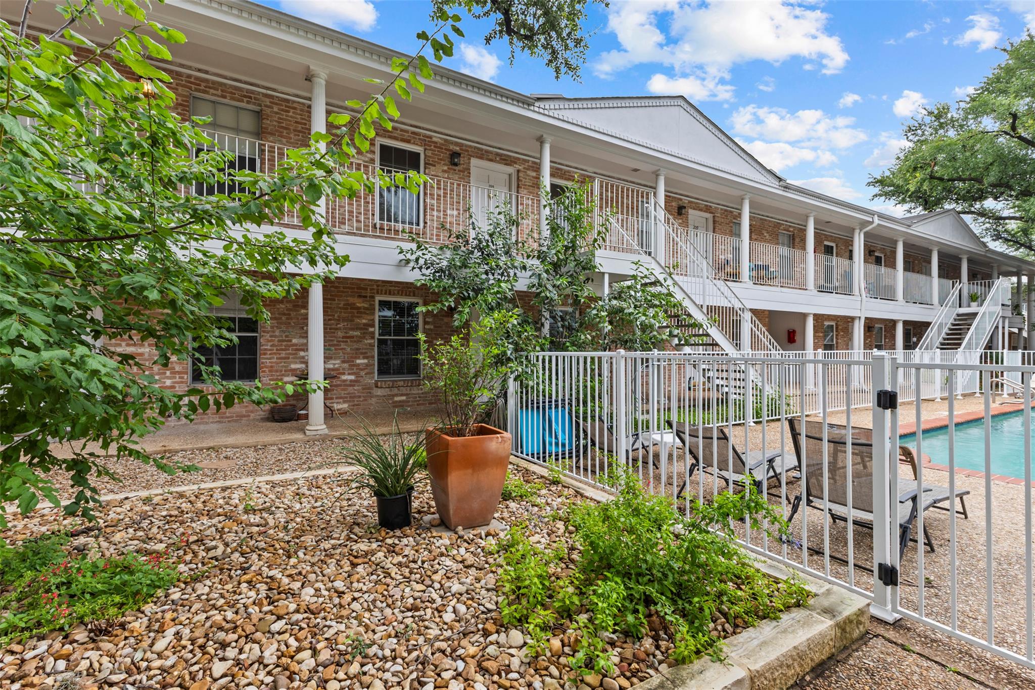 1240 Barton Hills Dr # 108, Austin, TX 78704