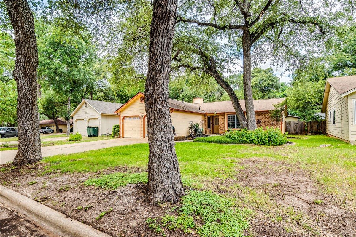 9716 Moorberry St, Austin, TX 78729