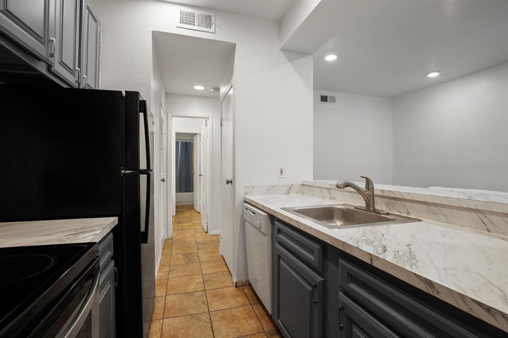 2217 W San Gabriel St # 304, Austin, TX 78705