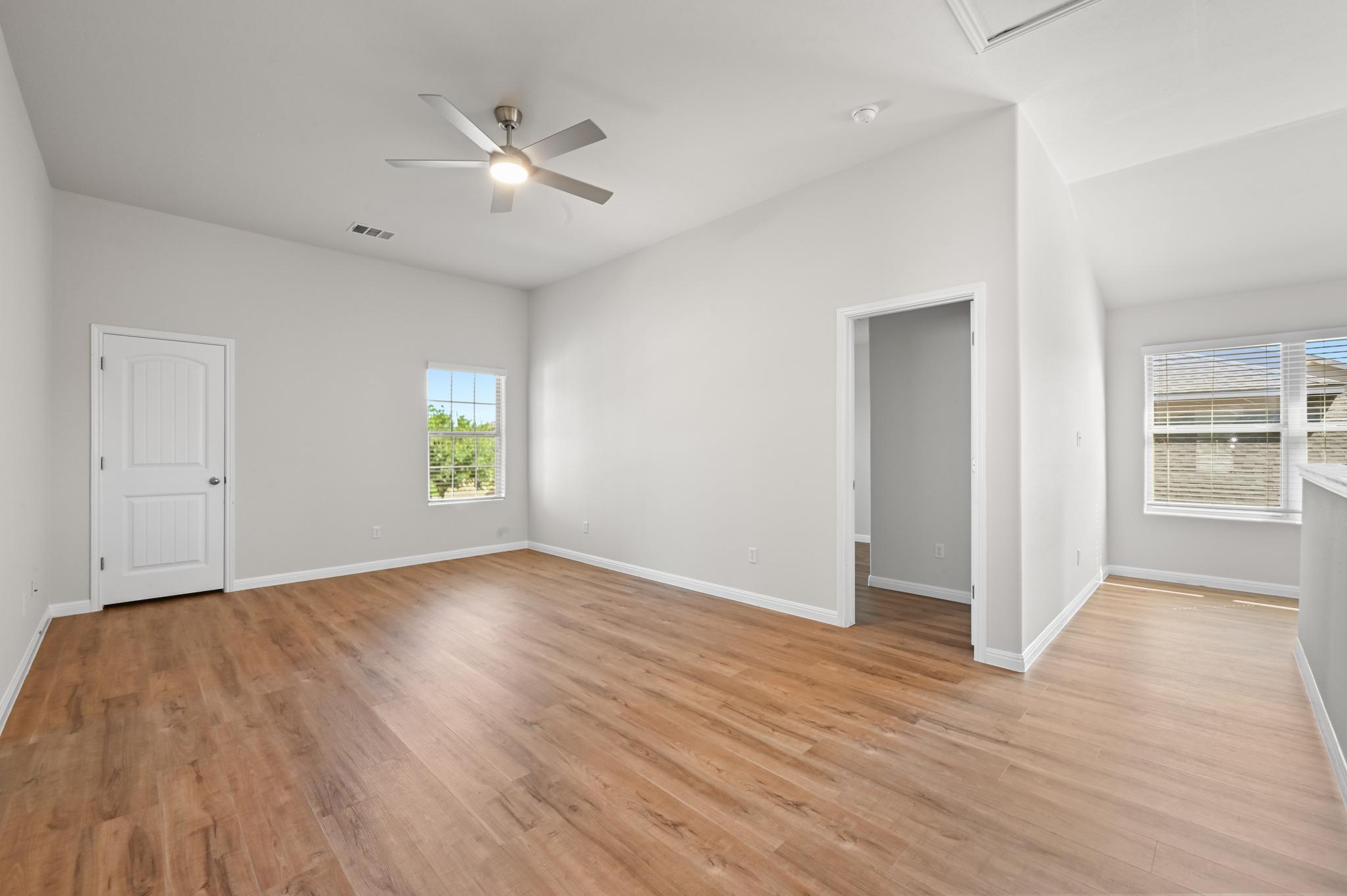 351 Wincliff Dr, Buda, TX 78610
