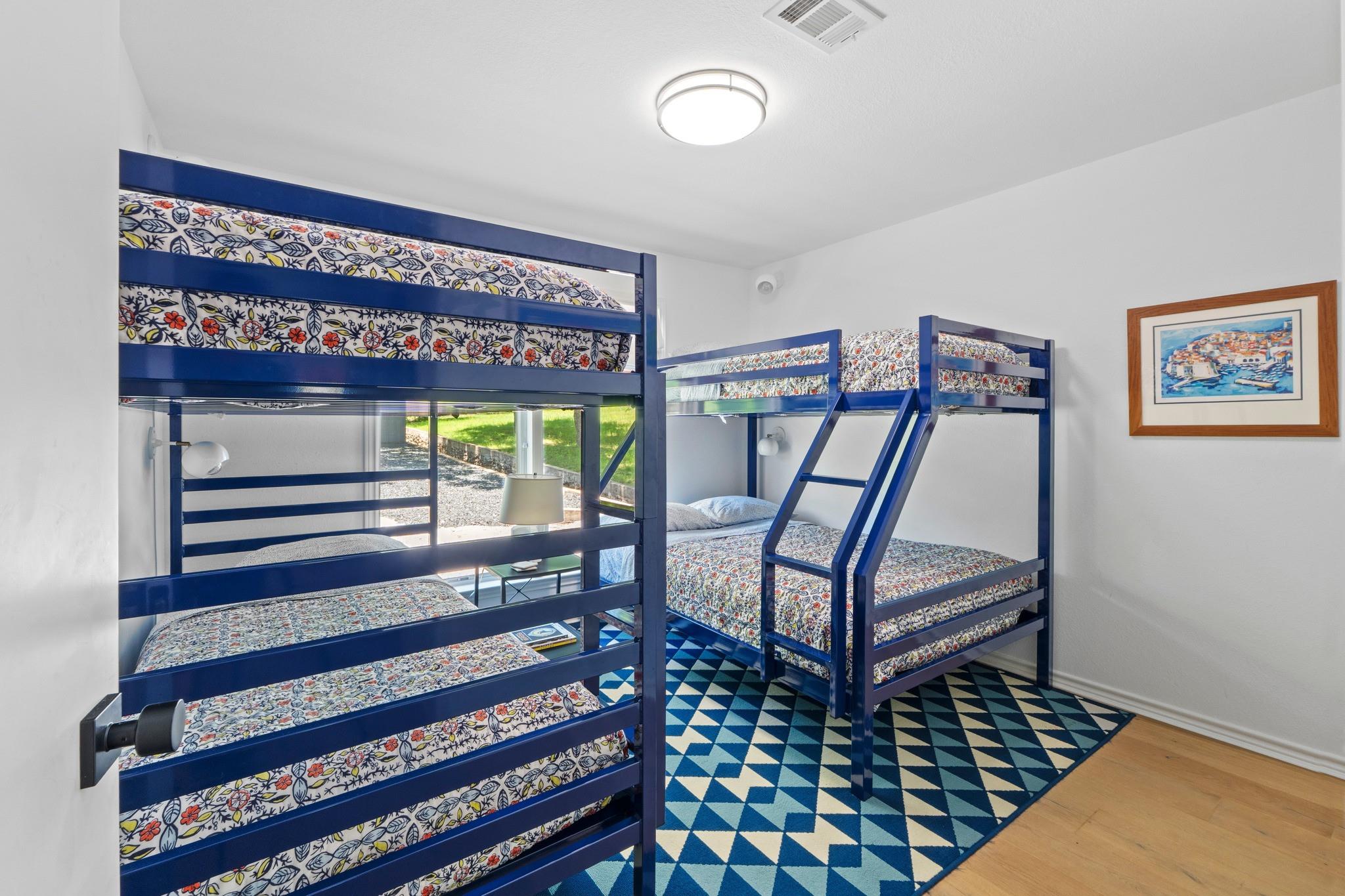111 Inspiration Dr, Sunrise Beach, TX 78643