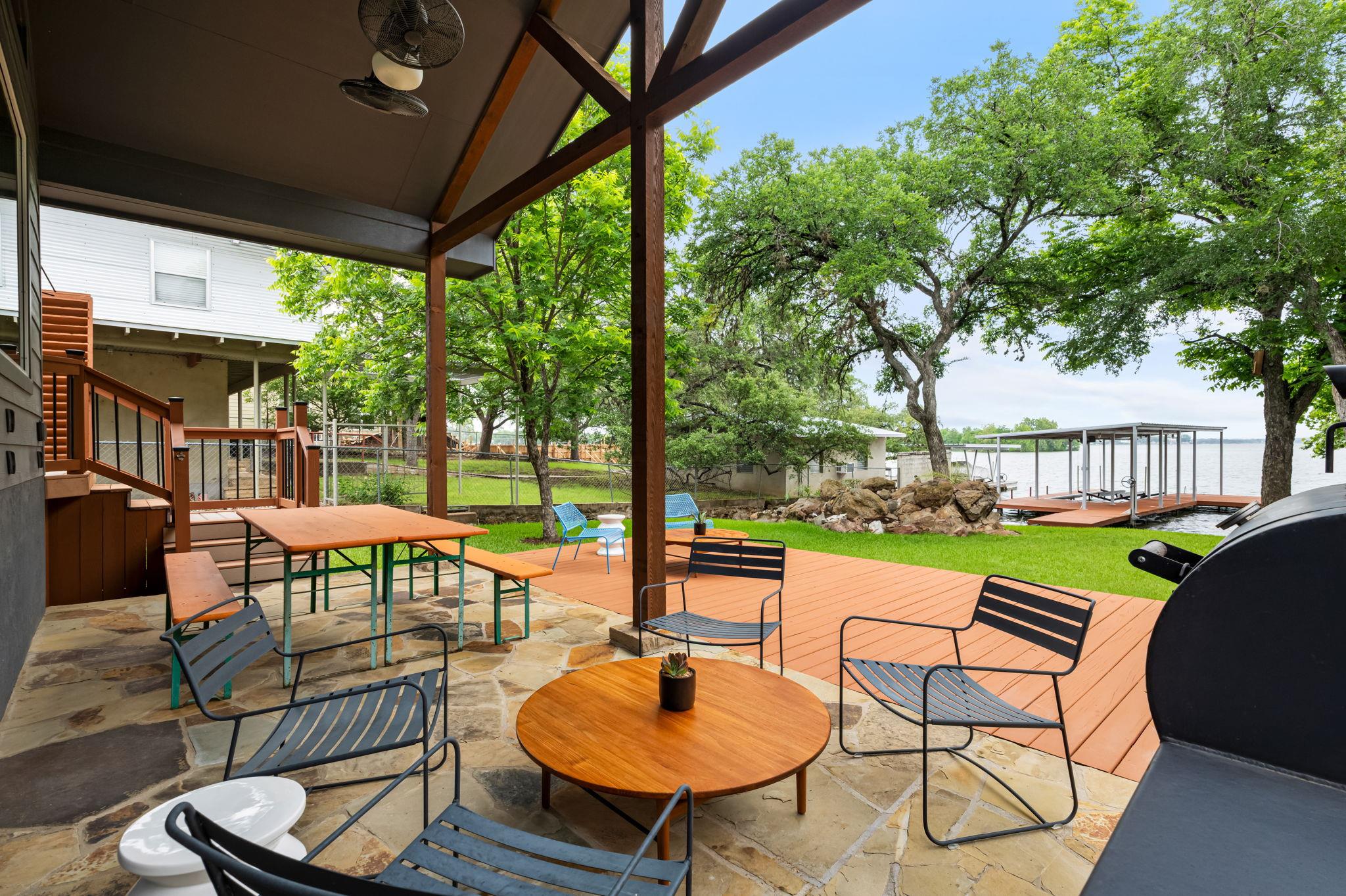 111 Inspiration Dr, Sunrise Beach, TX 78643