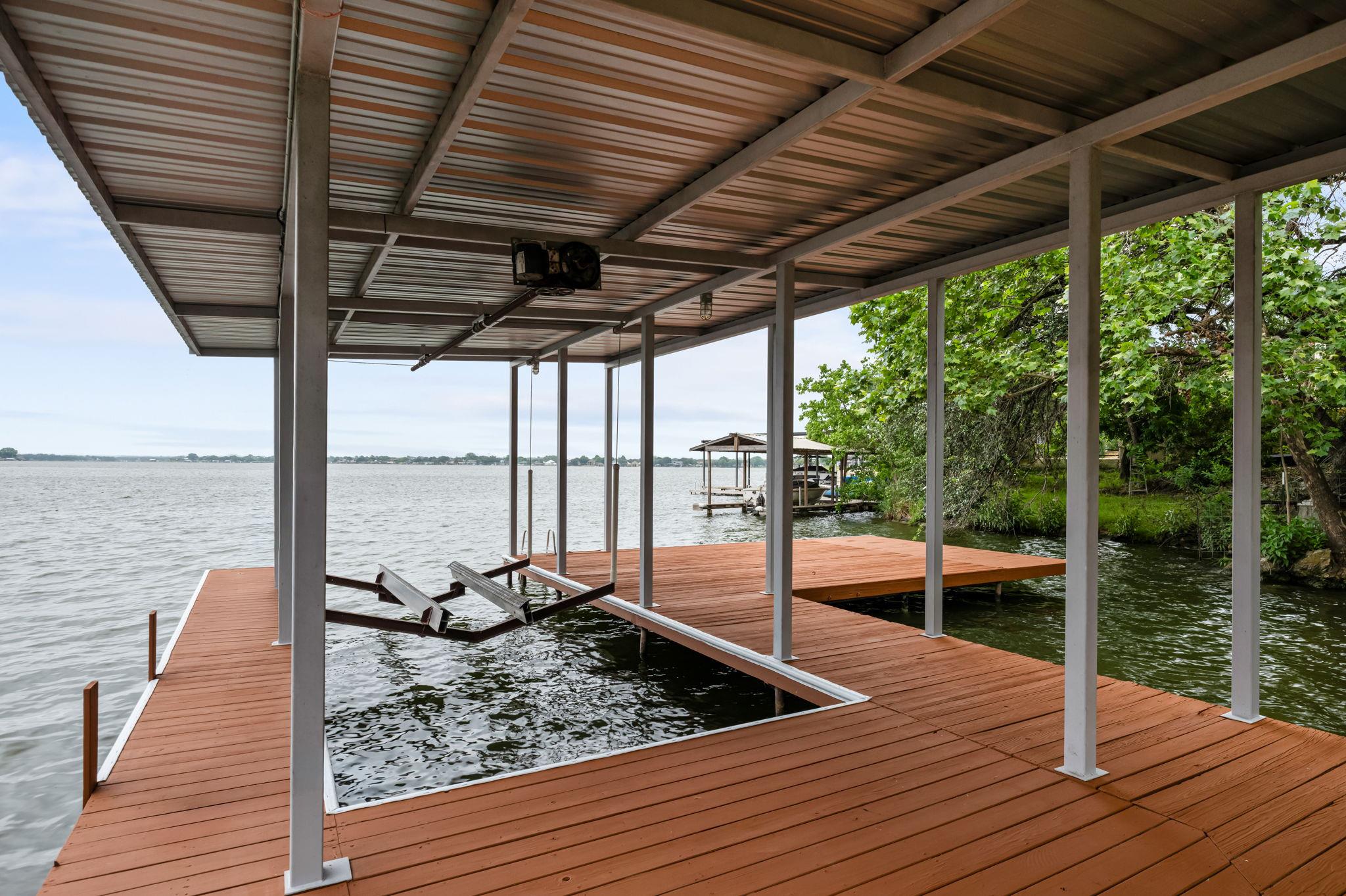 111 Inspiration Dr, Sunrise Beach, TX 78643