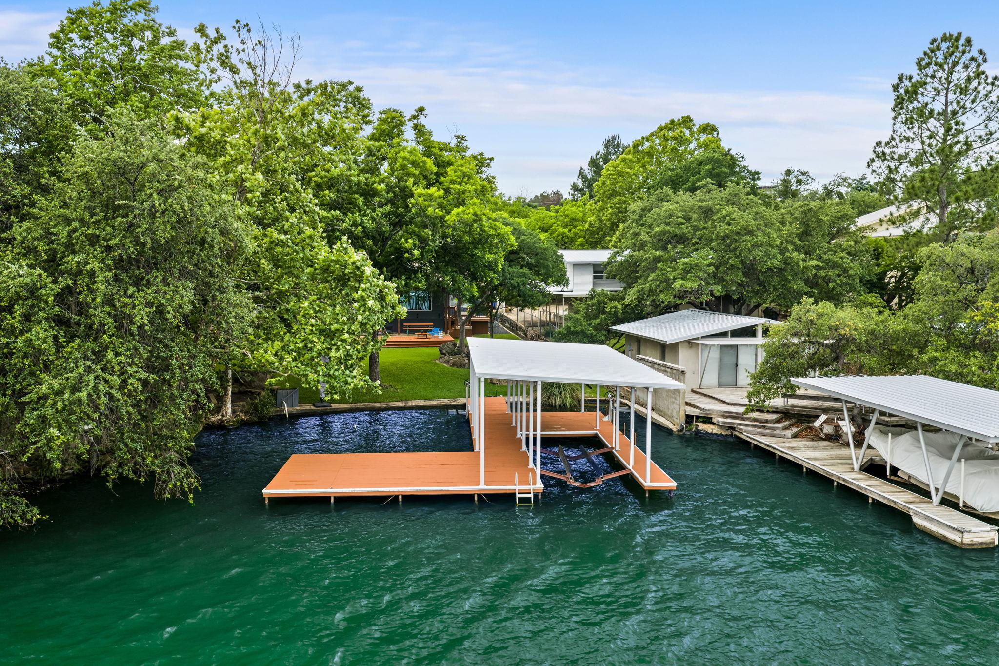 111 Inspiration Dr, Sunrise Beach, TX 78643