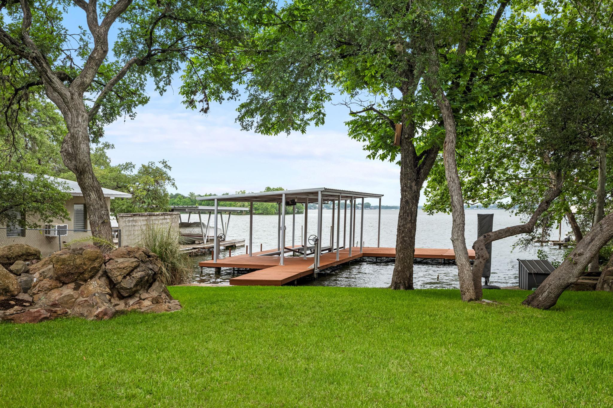 111 Inspiration Dr, Sunrise Beach, TX 78643