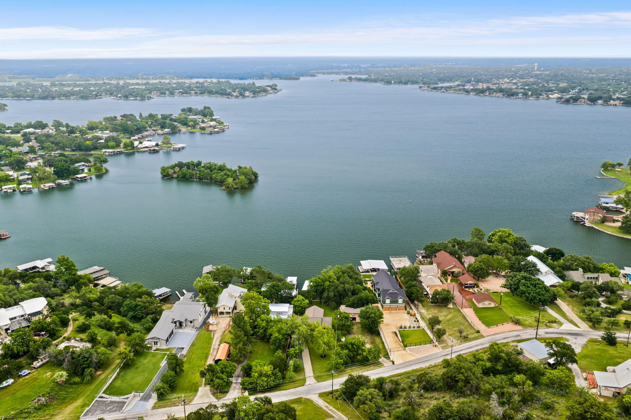111 Inspiration Dr, Sunrise Beach, TX 78643