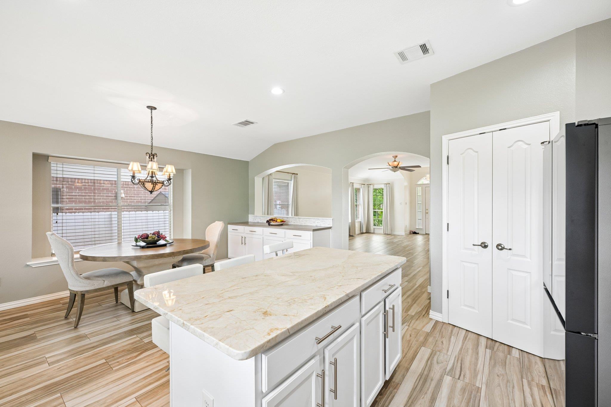 4824 Chesney Ridge Dr, Austin, TX 78749