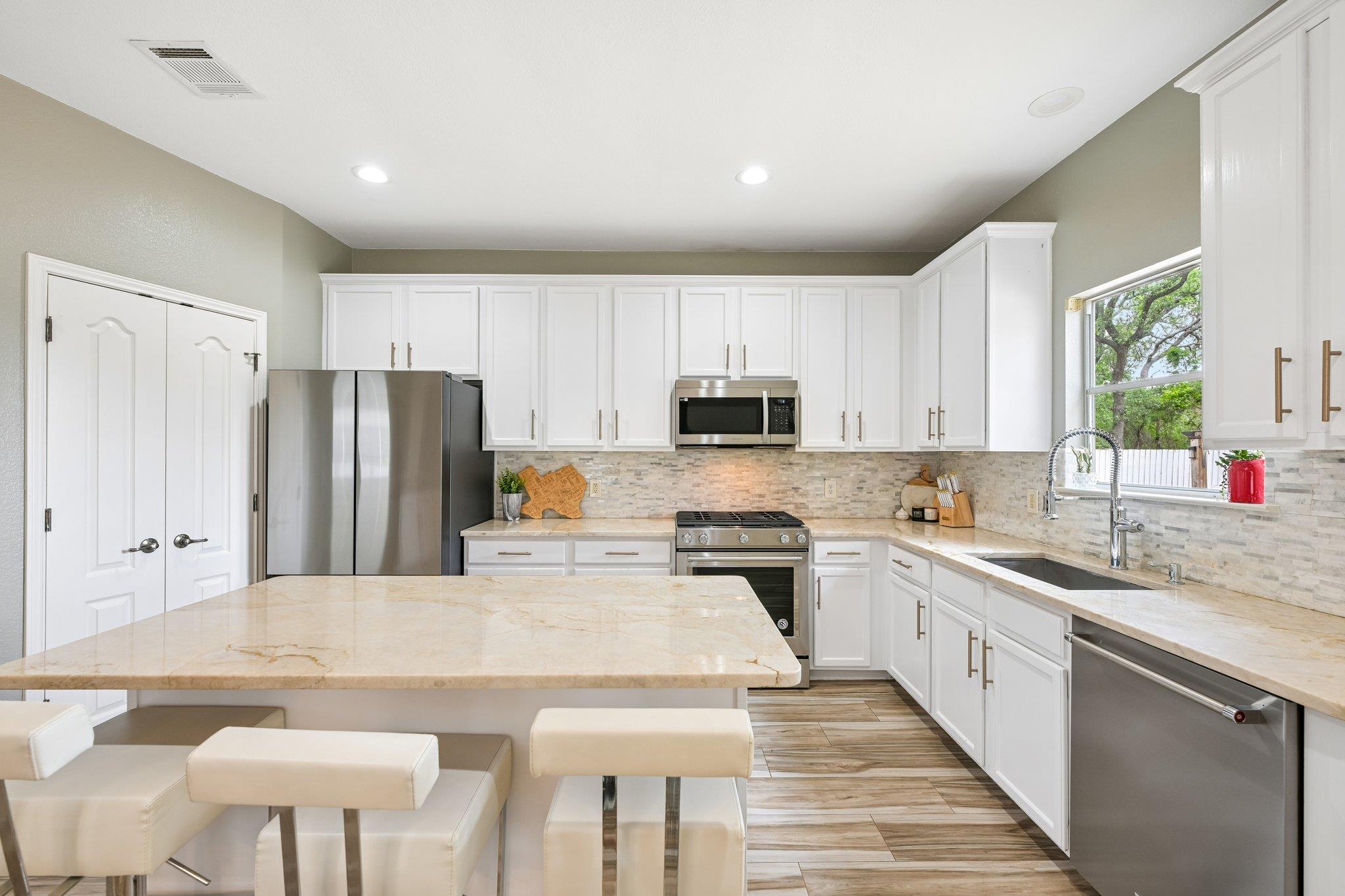 4824 Chesney Ridge Dr, Austin, TX 78749